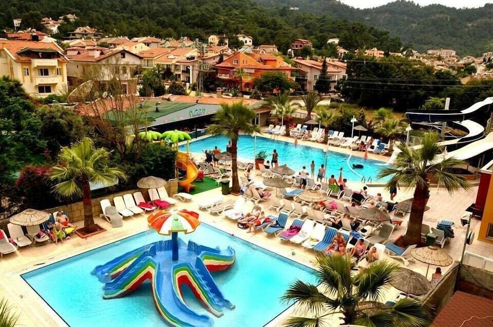 Club Alpina Hotel มาร์มาริส ภายนอก รูปภาพ