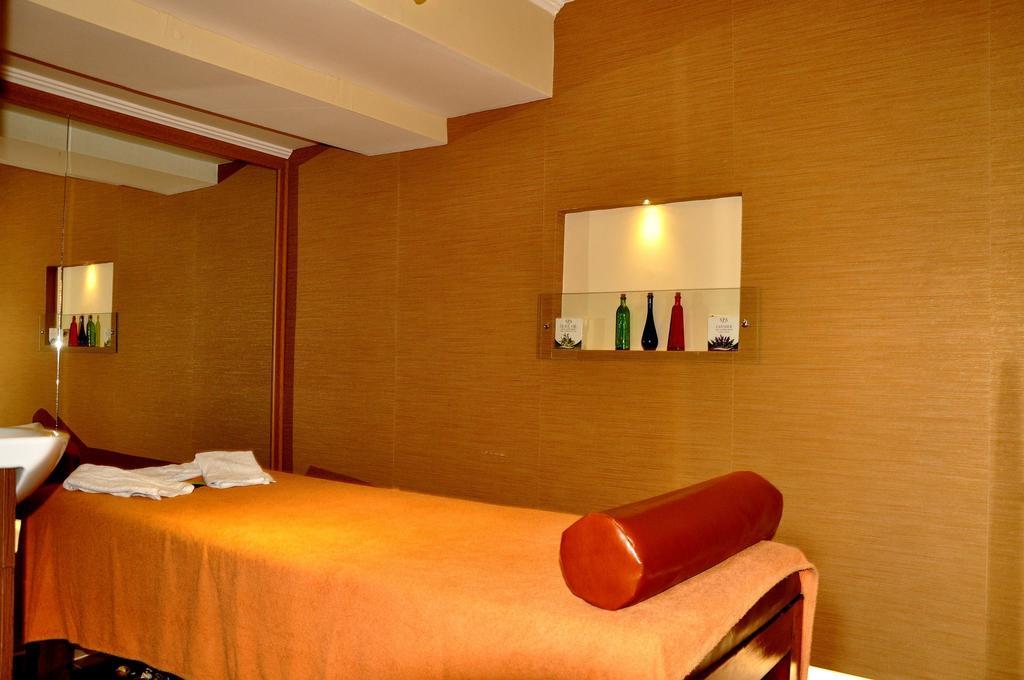 Club Alpina Hotel มาร์มาริส ภายนอก รูปภาพ