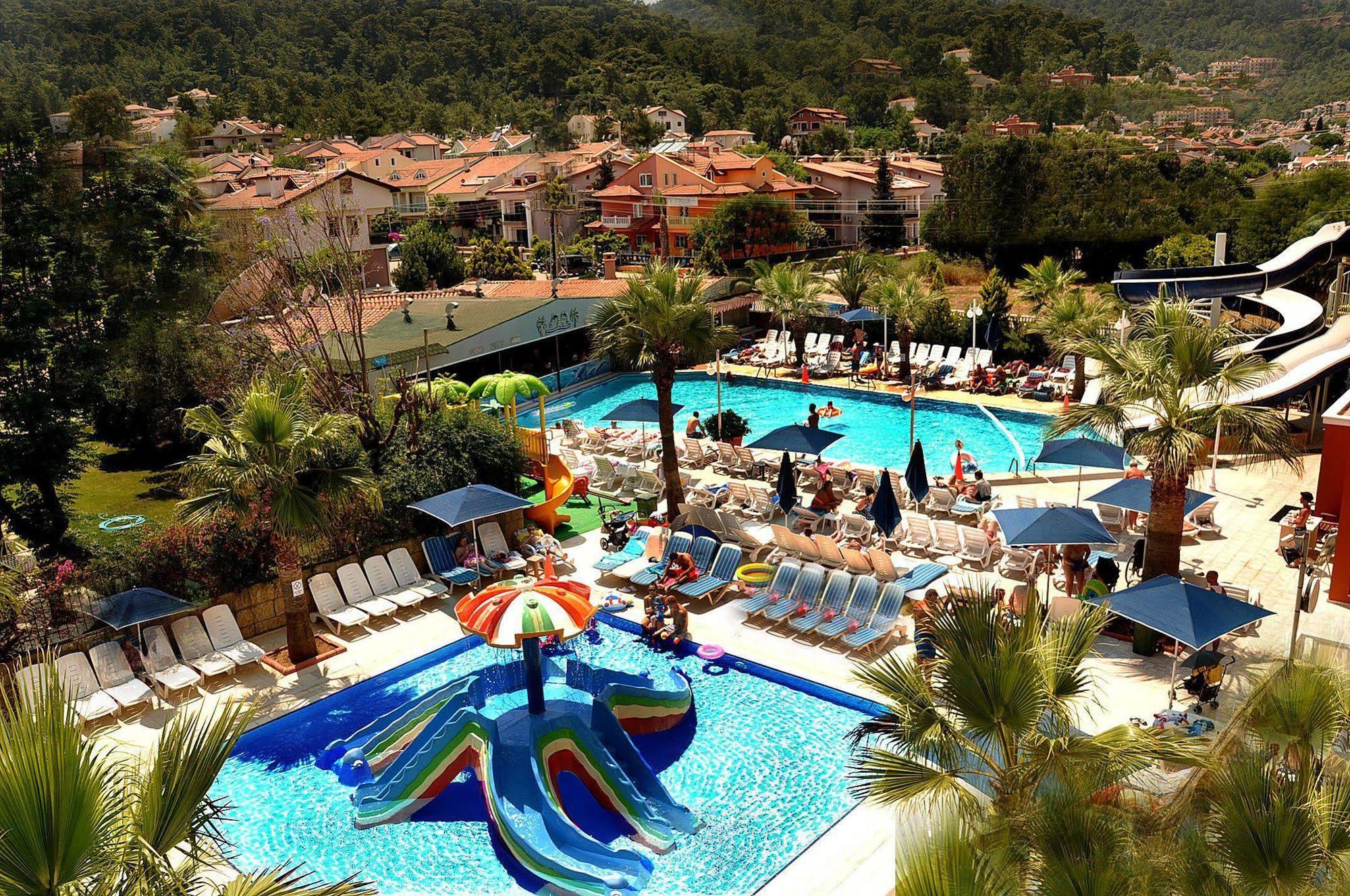 Club Alpina Hotel มาร์มาริส ภายนอก รูปภาพ