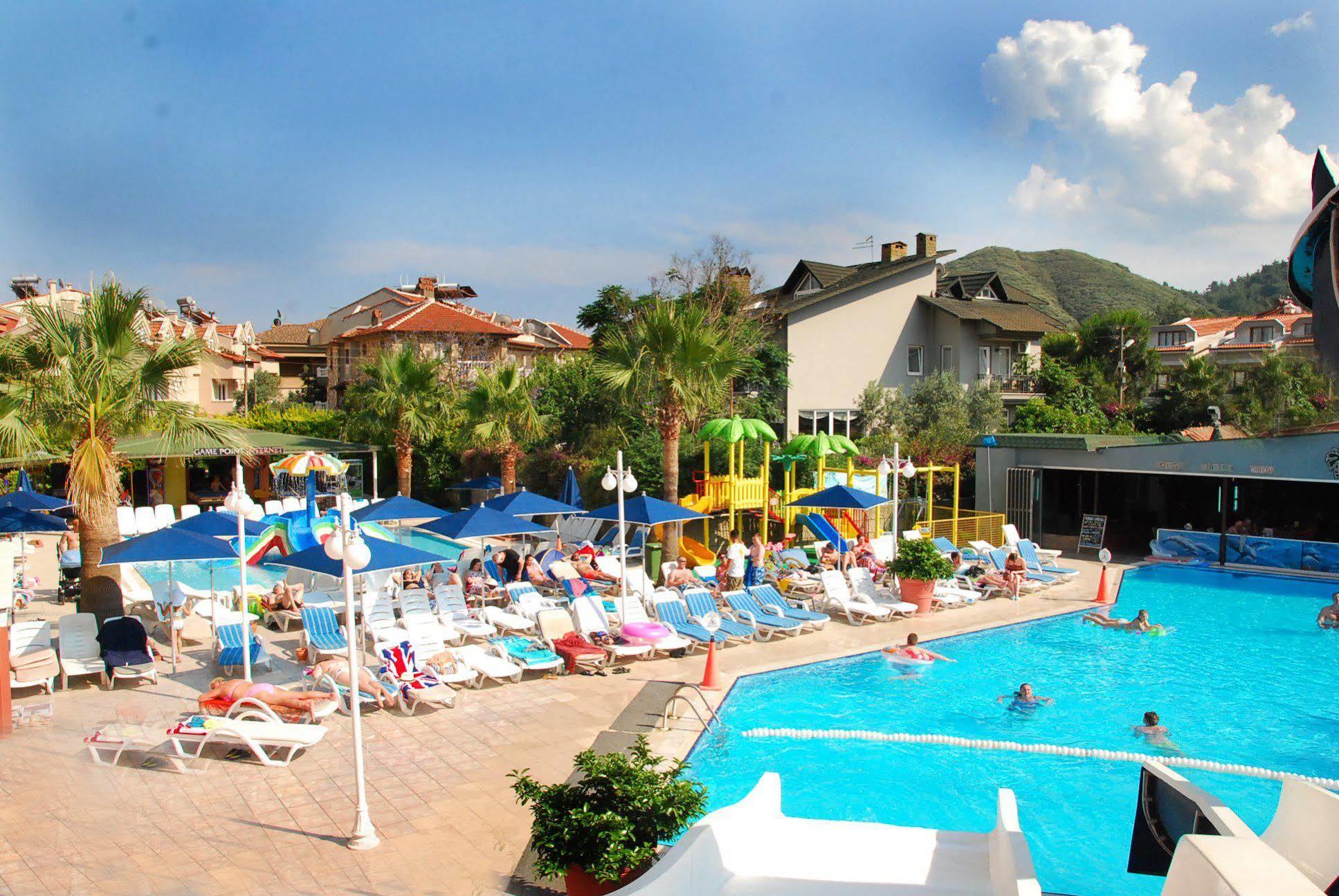 Club Alpina Hotel มาร์มาริส ภายนอก รูปภาพ