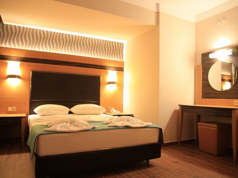 Club Alpina Hotel มาร์มาริส ภายนอก รูปภาพ